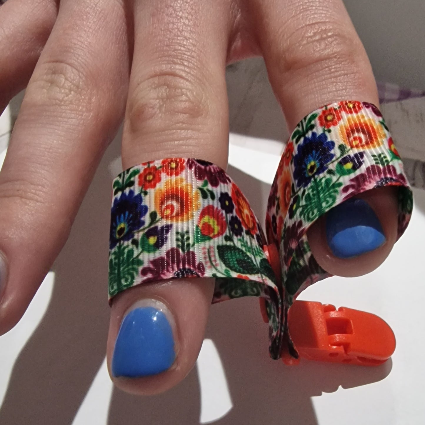 Easy To Open, Large Tubie Clip